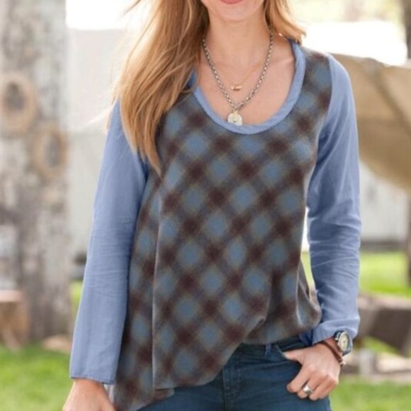 Territory Ahead tote & CP Shades high low Sundance Catalog shirt - Picture 3 of 15
